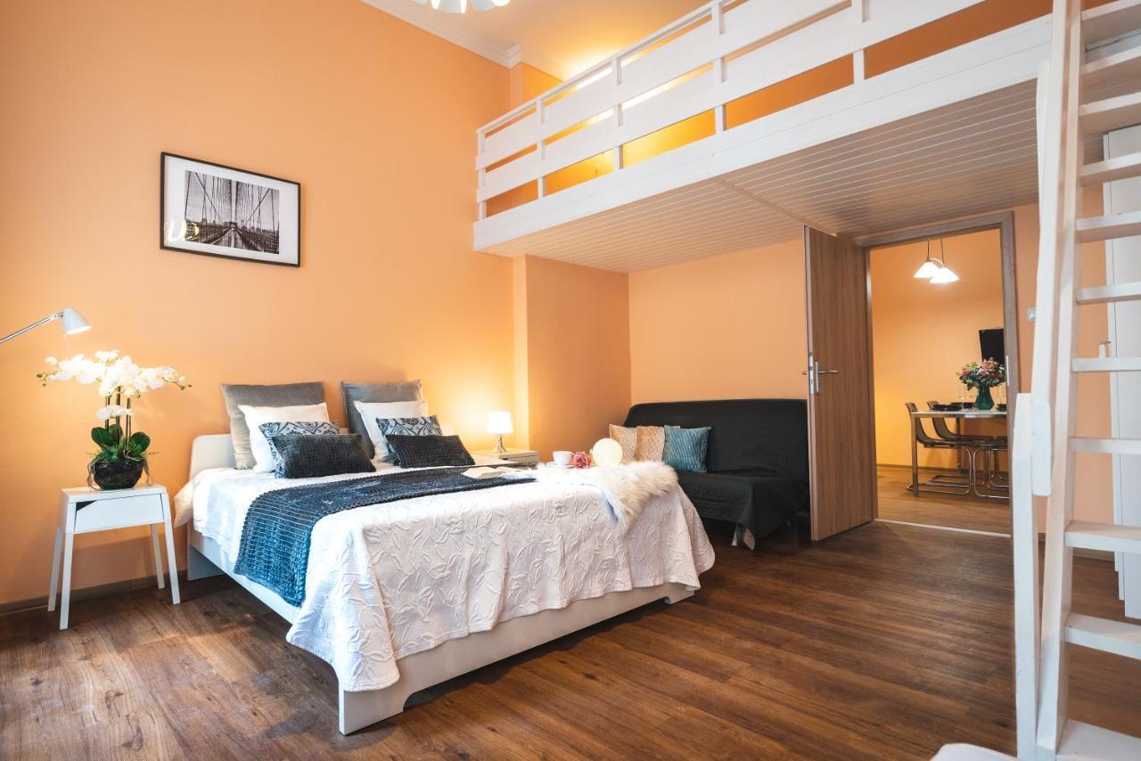 Ferienwohnung The Grand Royal 3Bdr Heart Of Old Town Prag Exterior foto