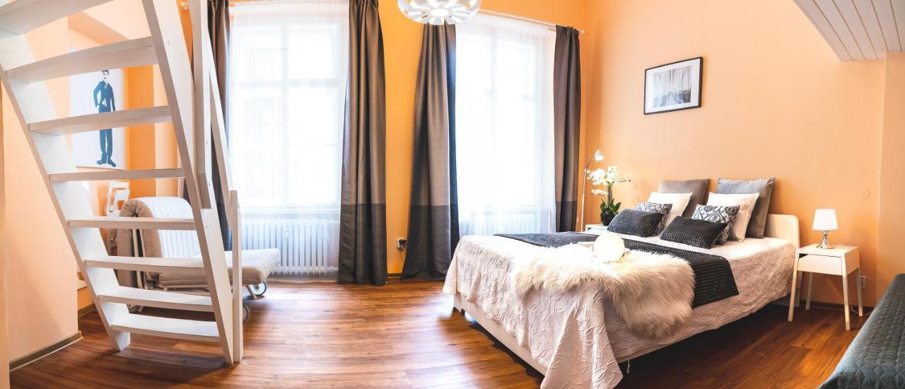 Ferienwohnung The Grand Royal 3Bdr Heart Of Old Town Prag Exterior foto