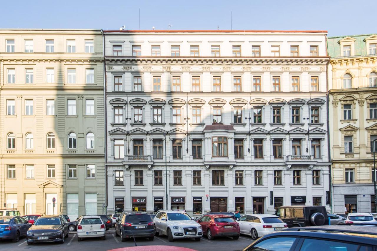 Ferienwohnung The Grand Royal 3Bdr Heart Of Old Town Prag Exterior foto