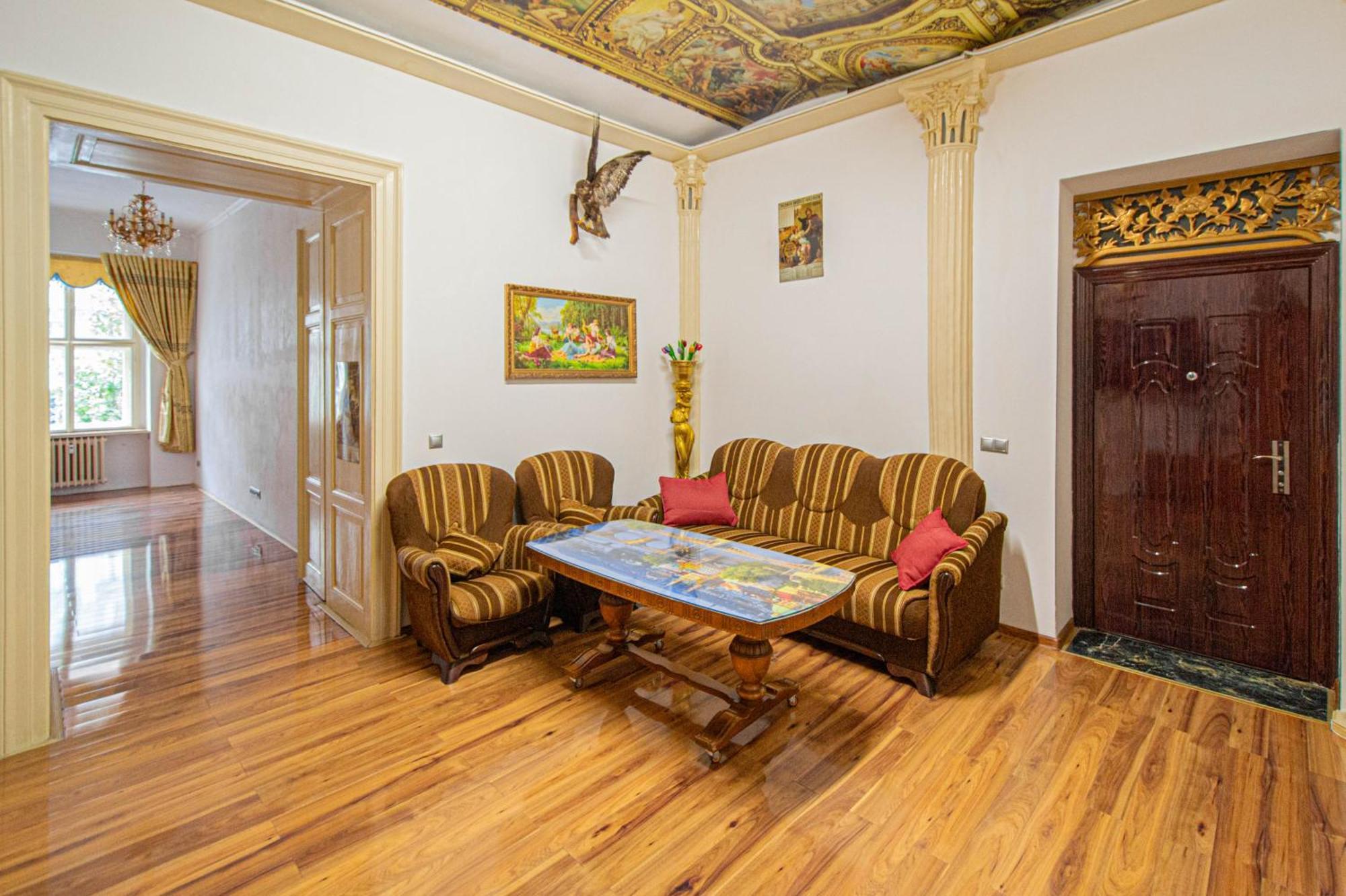 Ferienwohnung The Grand Royal 3Bdr Heart Of Old Town Prag Exterior foto